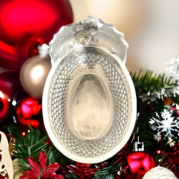 Crystal Etched Christmas Candy Dish - Picture 1 of 4